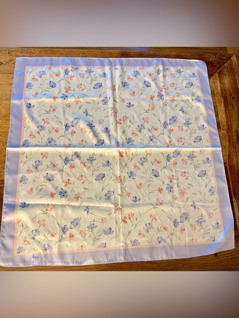 NWT LAVENDER FLORAL SILKY BANDANA SCARF, VERSATILE